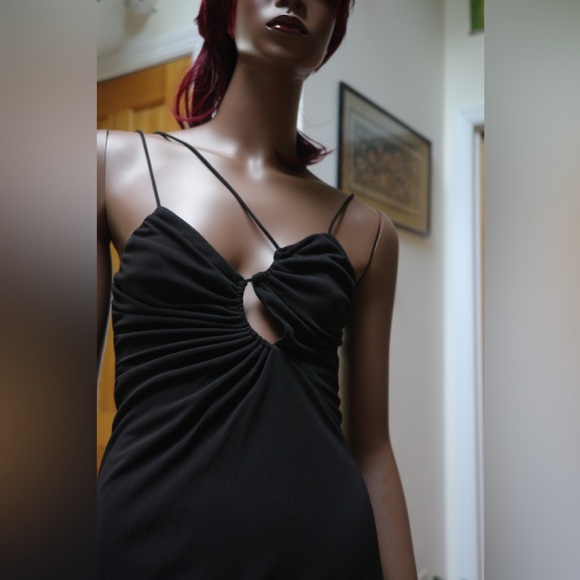 ZARA SHORT
STRAPPY ASYMMETRIC DRAPED DRESS BLACK Xs excellent condition - Picture 2 of 8
